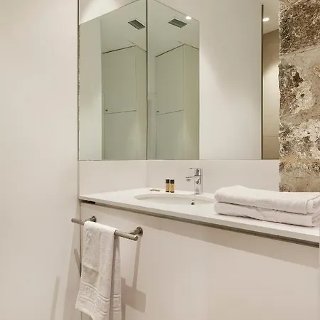 Canvas & Lofts Apartment