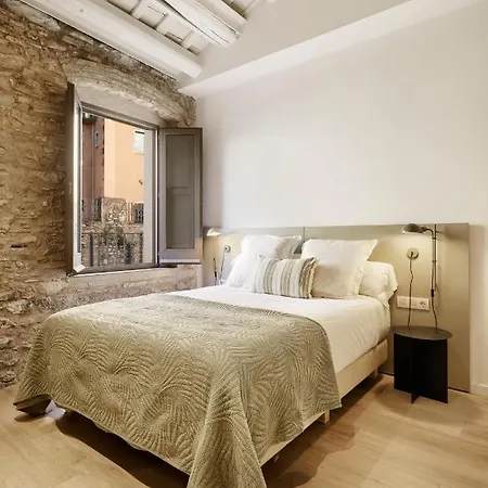 Canvas & Lofts Apartment *