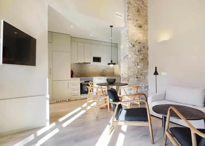 Gaia & Lofts *