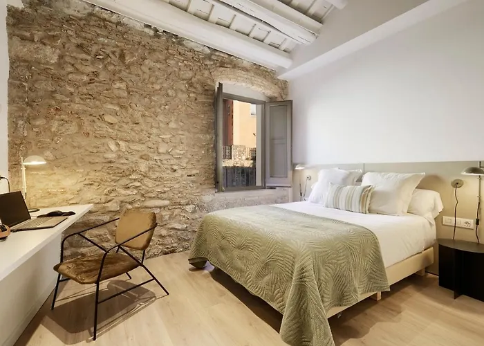 Gaia & Lofts *